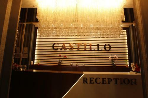 Hotel Castillo Luxury Rooms & Suites