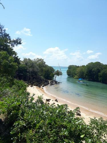 Albergue Merry Crab Beach Hotel