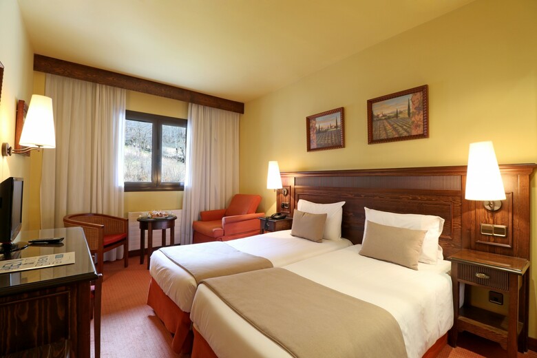 Hotel Rvhotels Tuca