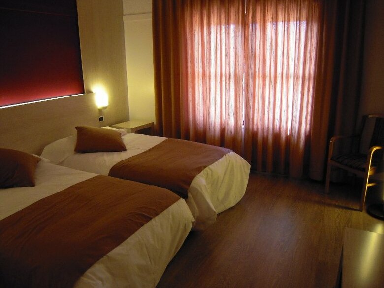 Hotel Rio Ucero
