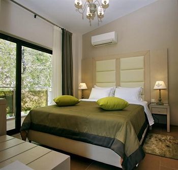 Rahoni Cronwell Park Hotel