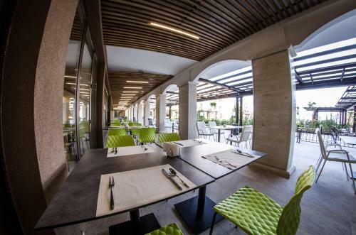 Hotel Premier Fort Cuisine - Full Board
