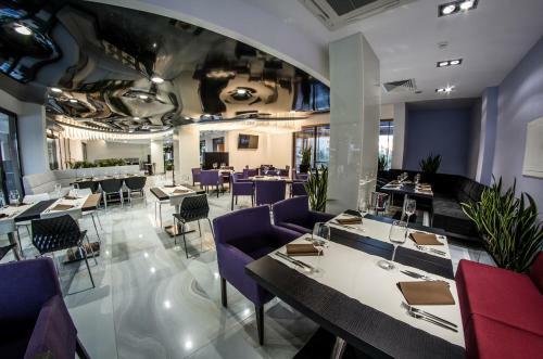 Hotel Premier Fort Cuisine - Full Board