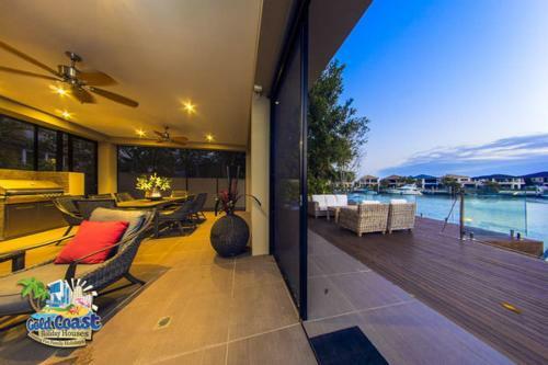 Holiday Home Grandeur On Bay Three