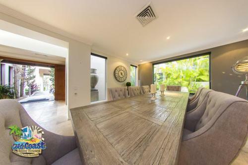 Holiday Home Grandeur On Bay Three