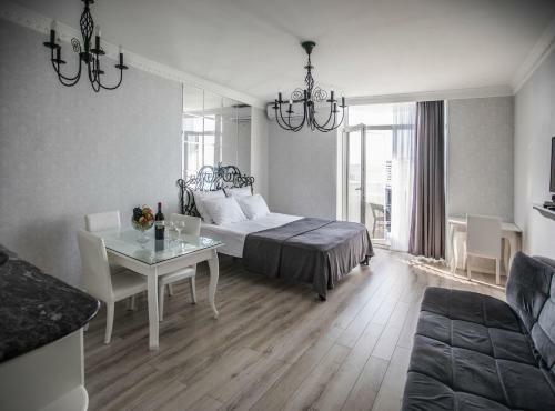 Tina's Apartment With Panoramic Sea View