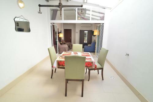 Holiday Home Real Suites 33