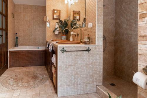 Villa Maravilla Con Piscina Climatizada