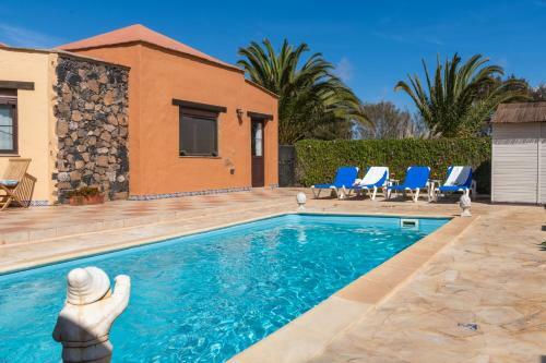 Villa Maravilla Con Piscina Climatizada