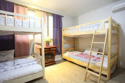 Hostal Pohang Youngildae Guesthouse