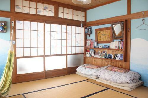 Hostal Katsuo Guest House