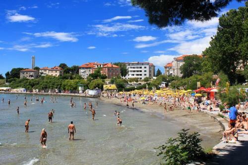 Apartment Velic 11141a