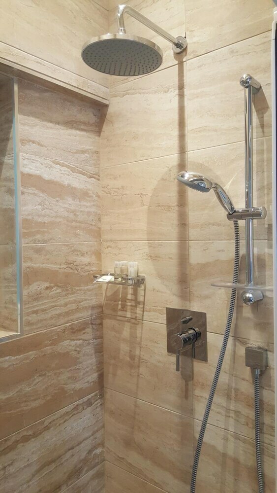 Hostal D Townhouse Boutique Suites