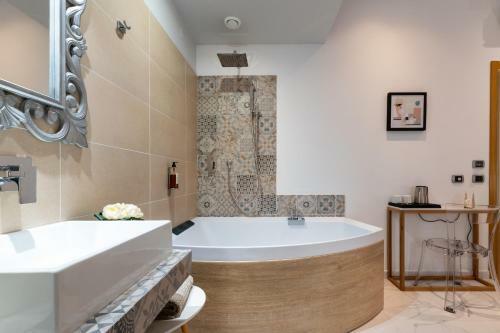 Hostal Lucenova