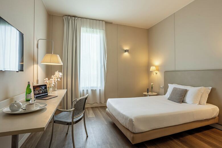 Cosmo Hotel Palace