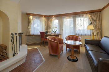 Schoenegg Swiss Q Chalet Hotel