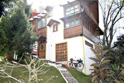 Hostal Caba�as El Chalet