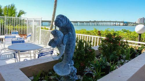 Lovers Key Beach Club #201 Holiday Home