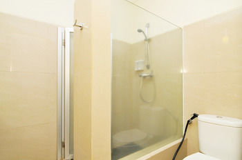 Hotel Airy Wenang Sutomo 4 Manado