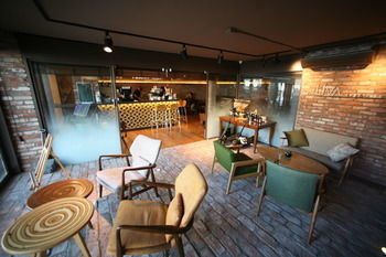Bonum 1957 Hanok Stay And Hotel