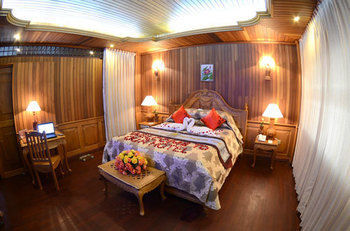 Royal Naypyitaw Hotel