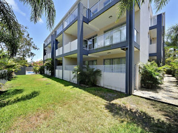 Shoal Bay Beachclub Apartments