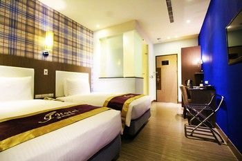 J Hotel
