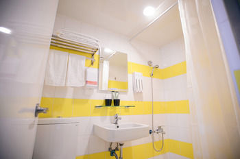 Taichung Kiwi Express Hotel - Chenggong Rd