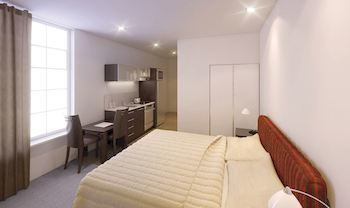 Hotel Ramada Suites Christchurch City