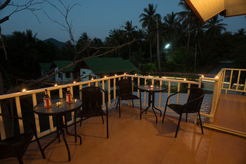 Albergue Plan B Hotel