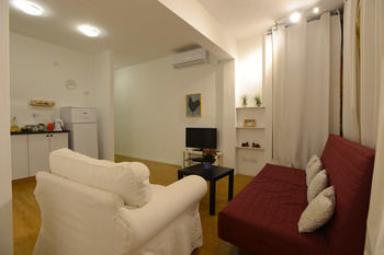 Apartamento Hatzmaot - Bat Yam
