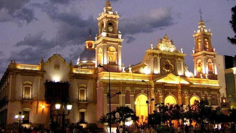 Nubes Apart Hotel