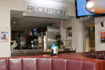 Aparthotel Grand Hotel Wyong