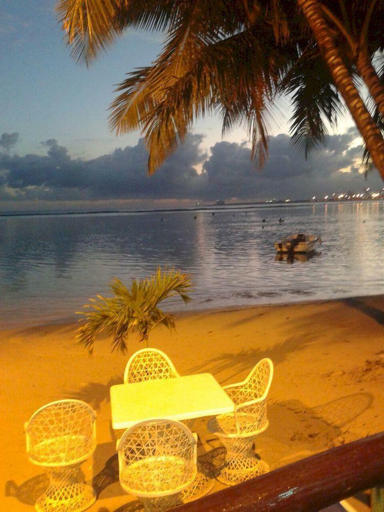 Hotel Village On The Beach