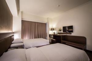 Green World New World Hotel