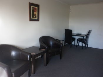 Motel Executive On Fenton