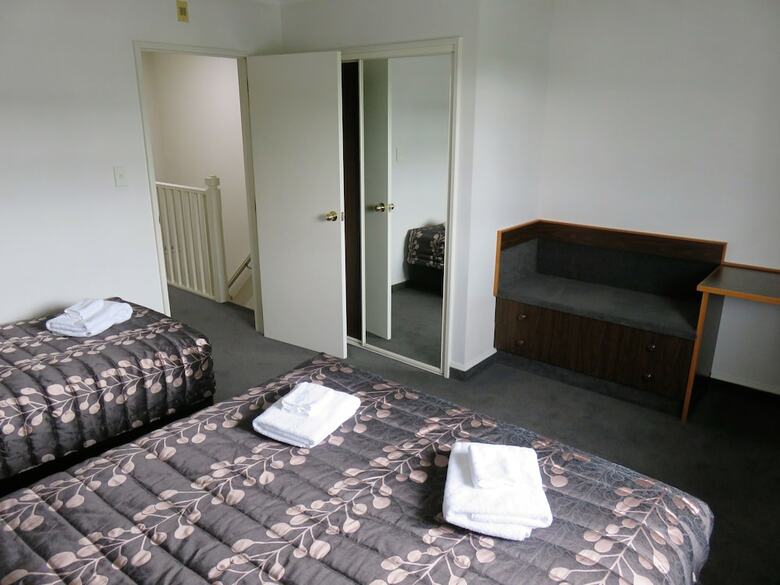 Hotel Admirals Motor Lodge