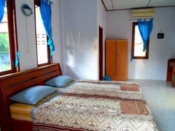 Hotel P.k. House Bungalow