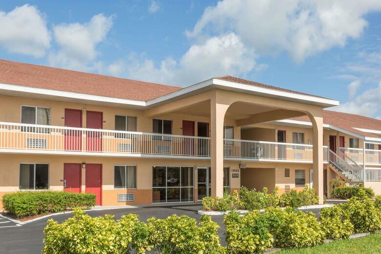 Hotel Howard Johnson Inn Vero Beach I95