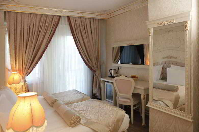 Leyenda Hotel