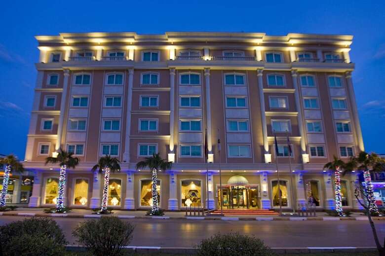 Latanya Palm & Spa Hotel