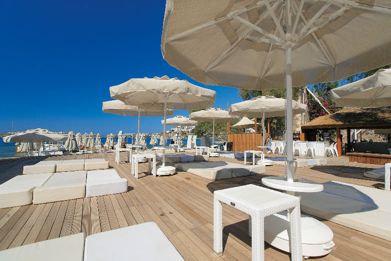 Hotel Camelot Boutique & Beach