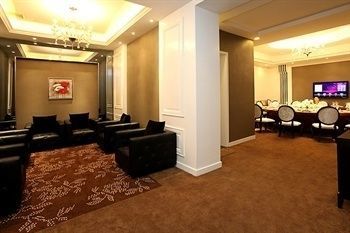 New Beacon Luguang International Hotel