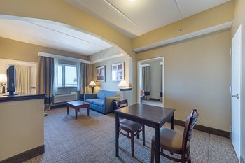 Hotel Comfort Suites Beachside