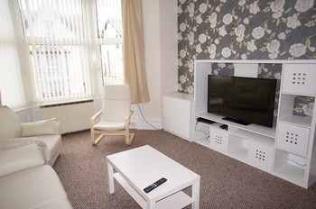 Shores Holiday Apartments