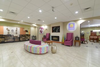 Hotel Comfort Inn And Suites