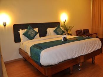 Hotel Oyo Premium Convent Road Fire Station