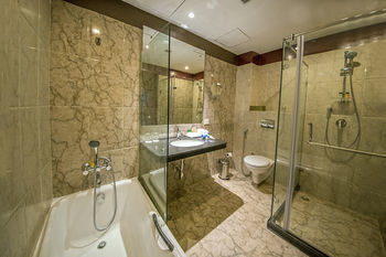 Hotel The Fern Residency Kolkata