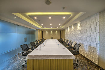 Hotel The Fern Residency Kolkata