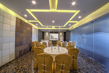 Hotel The Fern Residency Kolkata